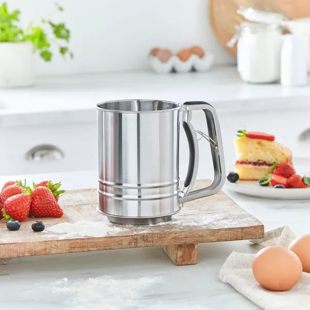 Handheld Flour Stainer