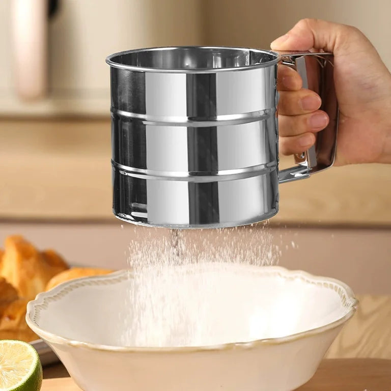 Handheld Flour Stainer